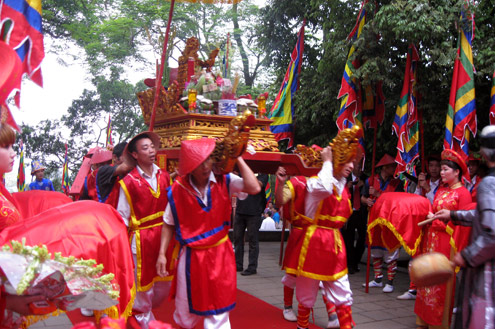 ບັນດາທ້ອງຖິ່ນໃນທົ່ວປະເທດຈັດຕັ້ງໄຫວ້ບູຊາເຈົ້າຊີວິດຮຸ່ງ